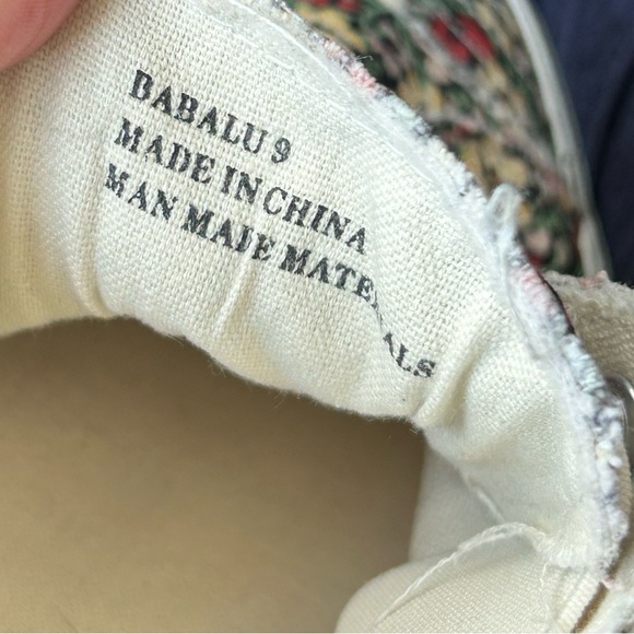 Corky’s Floral Slip on Sneakers Womens Size 9 Babalu Cotton EUC Like New! - Picture 5 of 11